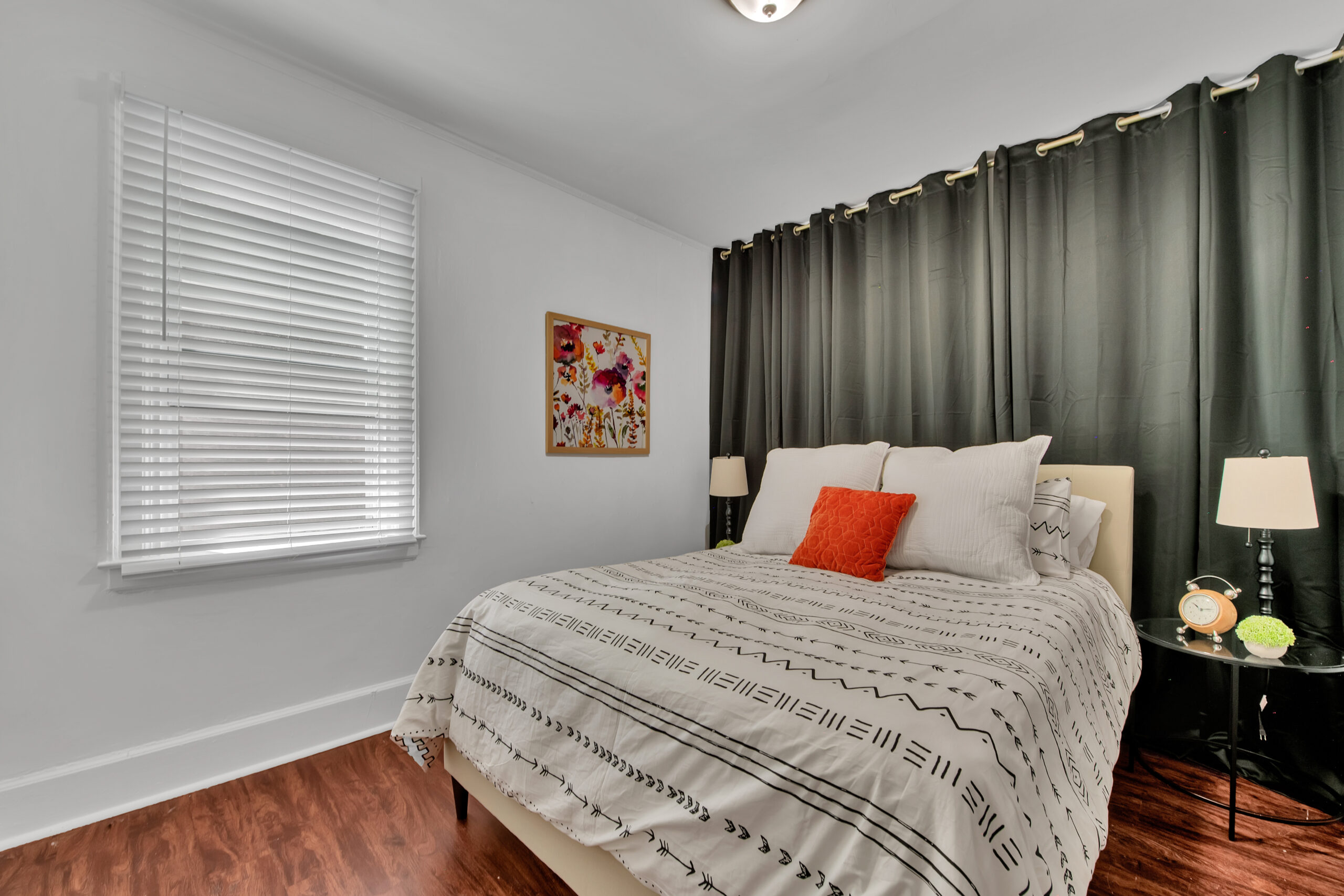 Black & White Luxury Retreat