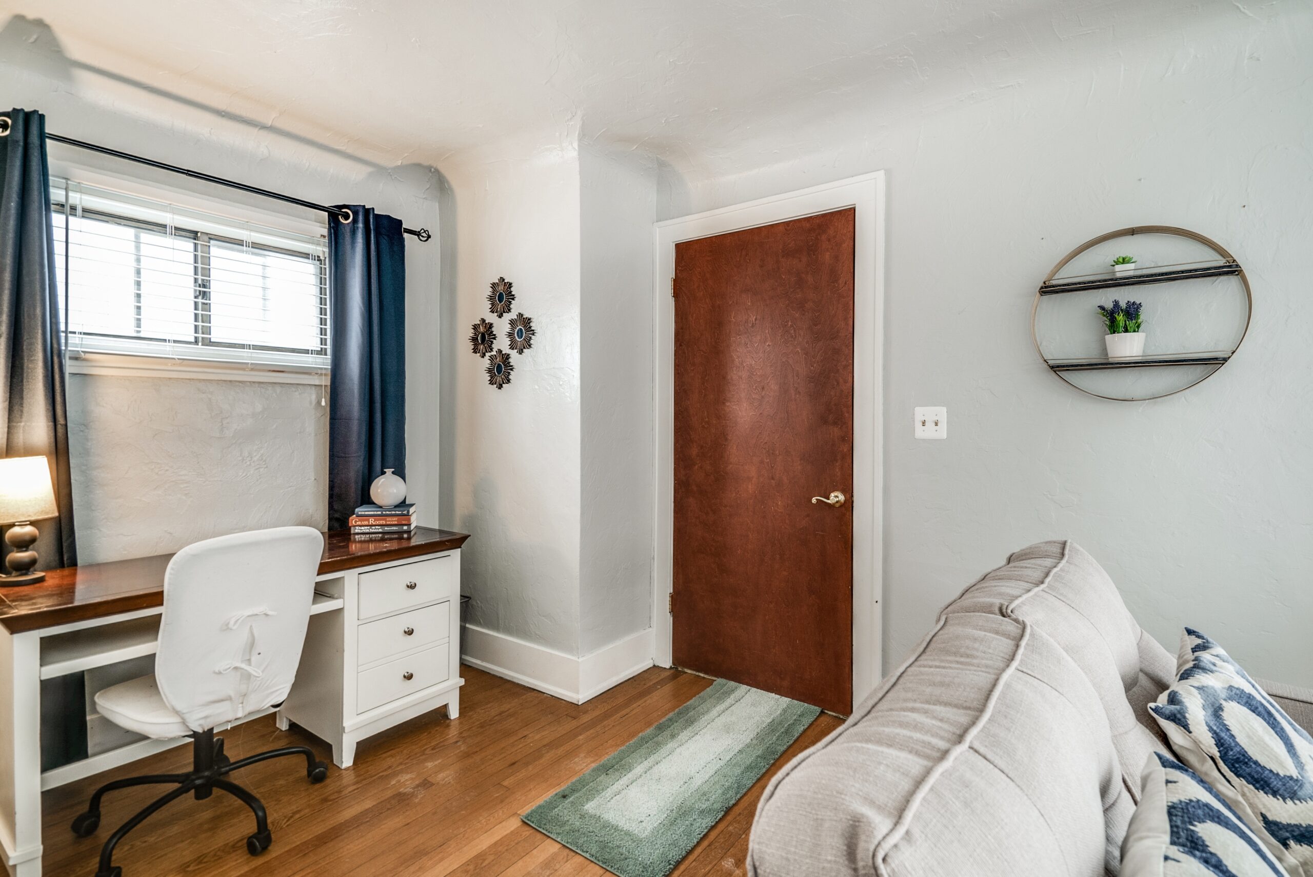 Interiors 7 op