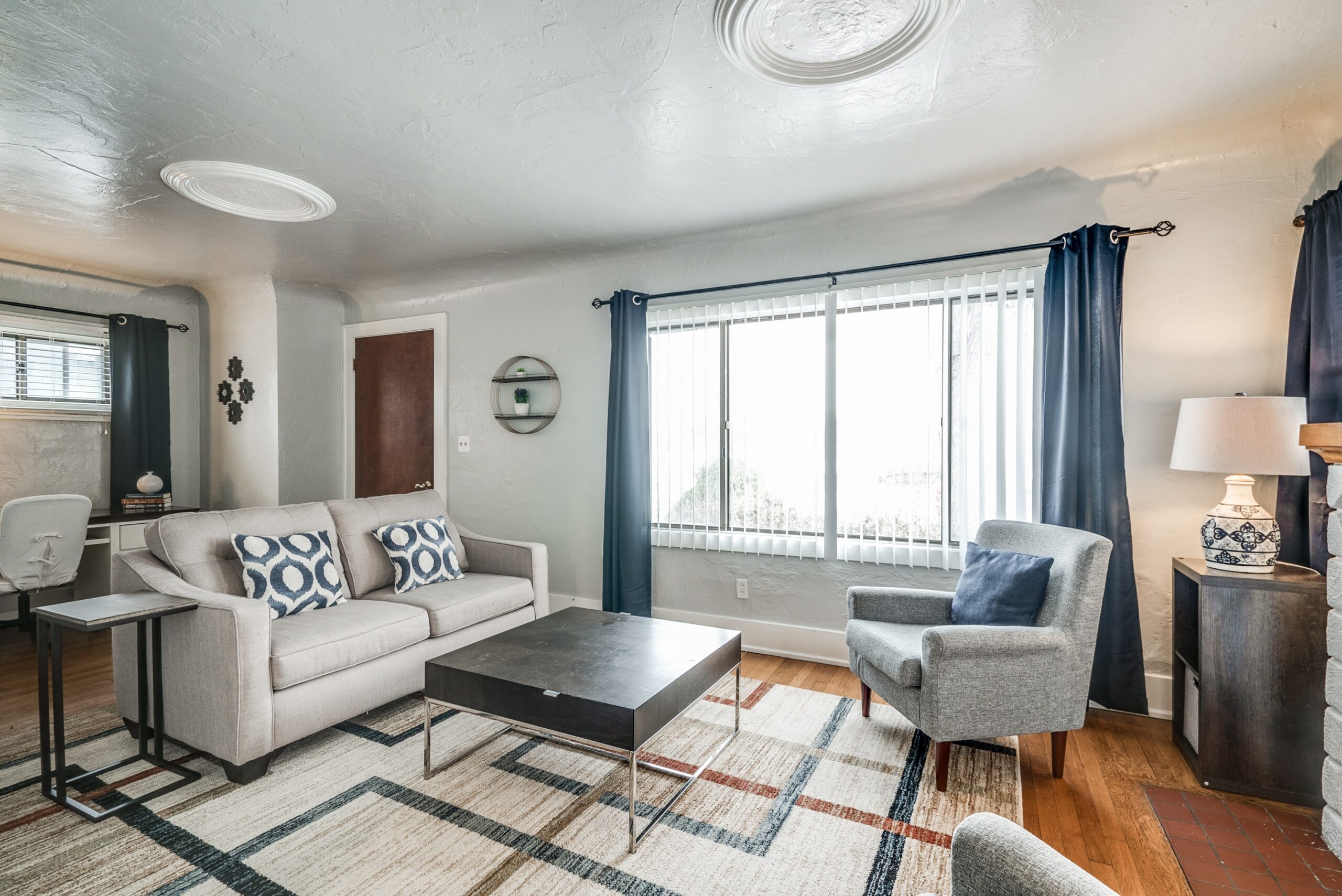 Interiors 9 op