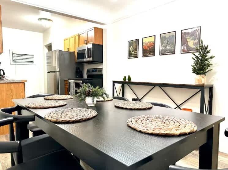 Pontiac Family-Friendly 3BR